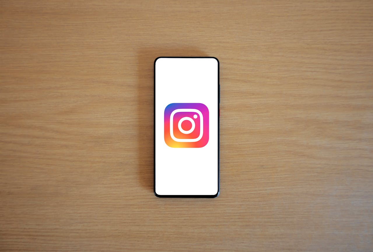 Imagem do post IA que posta automaticamente no Instagram
