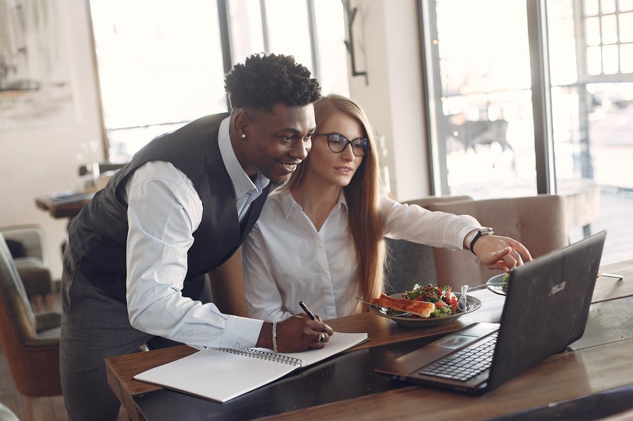 Imagem relacionada a 20 Prompts para Atendimento e Relacionamento em Coaching de Carreira e Mentoria Profissional